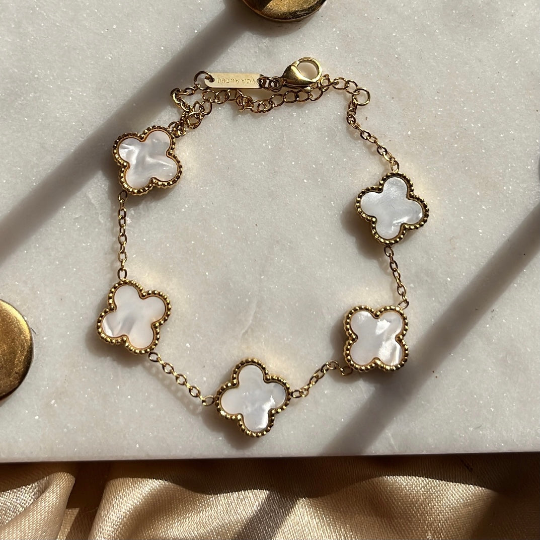 WHITE CLOVER BRACELET