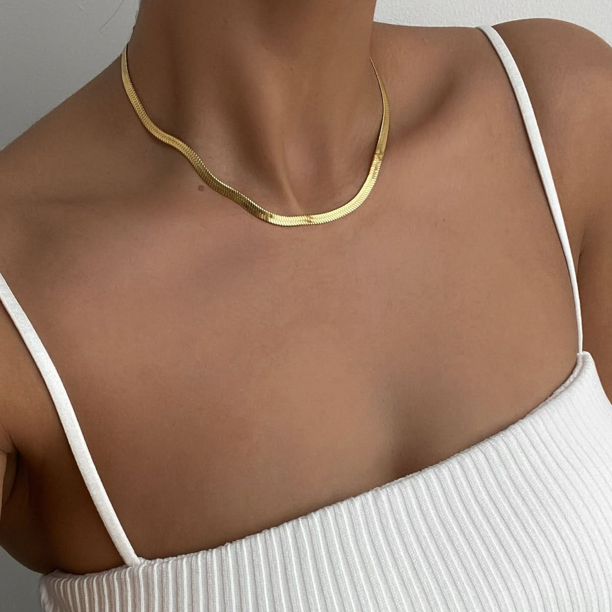 SNAKE NECKLACE