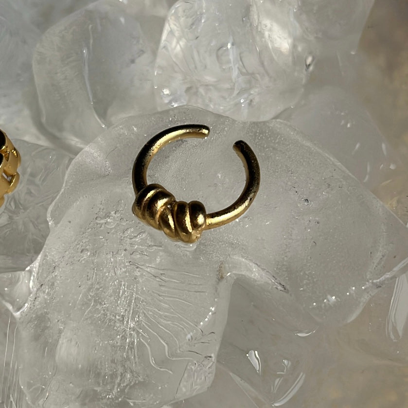 KNOT RING