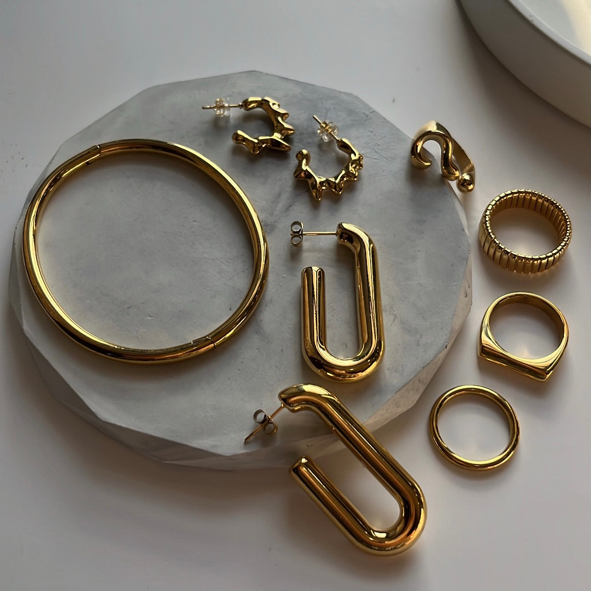 STELLA PLAIN BRACELET