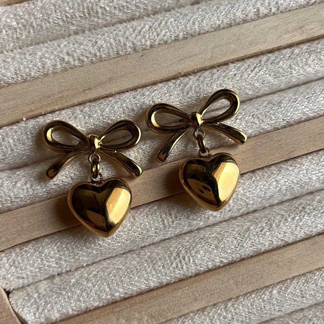 BOW & HEART EARRINGS
