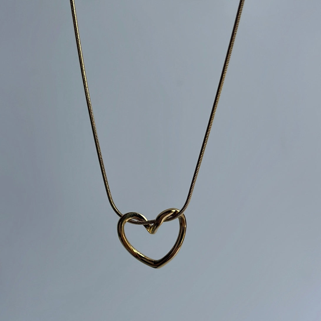 INSIDE LOVE NECKLACE