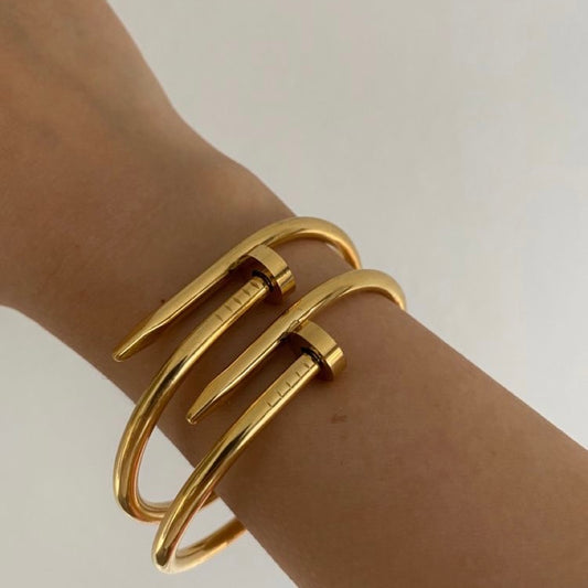 NAIL BRACELET